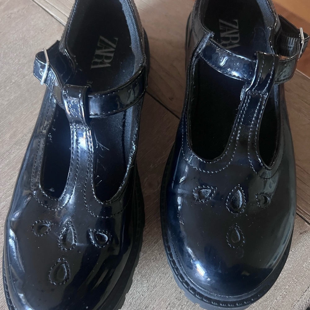 Zara Glossy black T-Strap Mary Janes